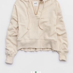 Aerie V-Neck Cream Sweater